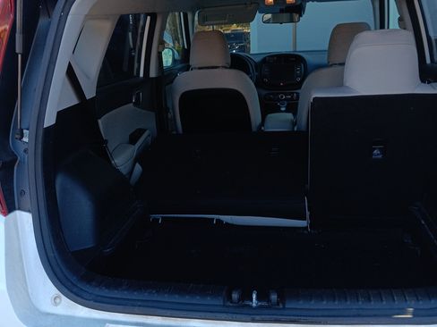 Used 2022 Kia Soul LX w/ Technology Package image 13