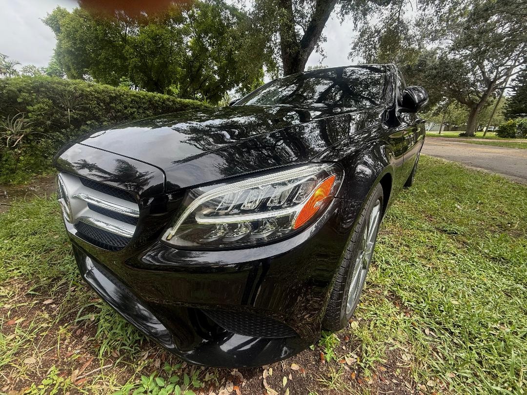 Used 2019 Mercedes-Benz C 300 Sedan image 4