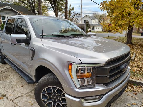 Used 2023 Ford F150 Lariat image 10