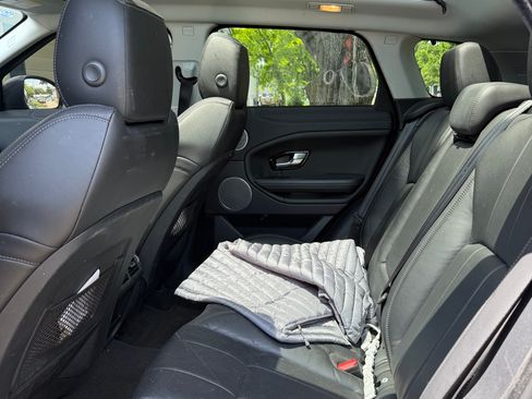 Used 2018 Land Rover Range Rover Evoque SE AWD/4WD image 10