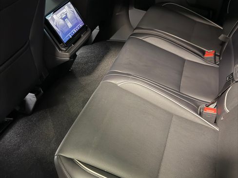 Used 2025 Tesla Cybertruck Cyberbeast AWD/4WD image 8