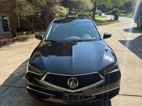 Used 2019 Acura TLX V6 image 2