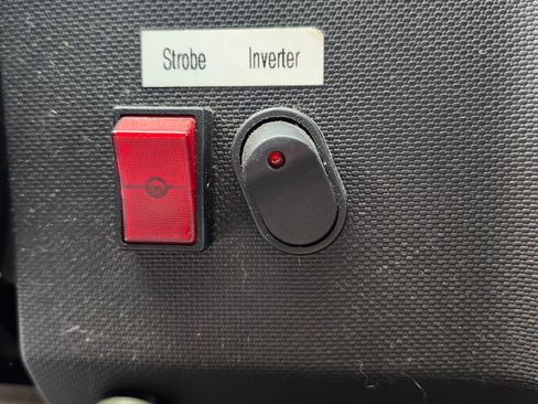 Used 2009 Ford E-250 and Econoline 250 image 6