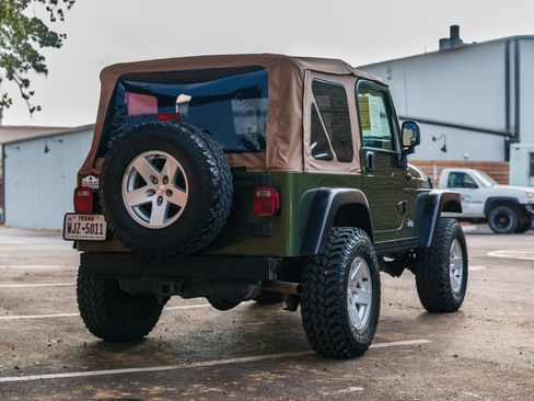 Used 2006 Jeep Wrangler Rubicon image 12