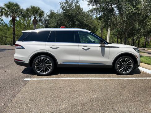Used 2021 Lincoln Aviator Reserve w/ Equipment Group 201A AWD/4WD image 6