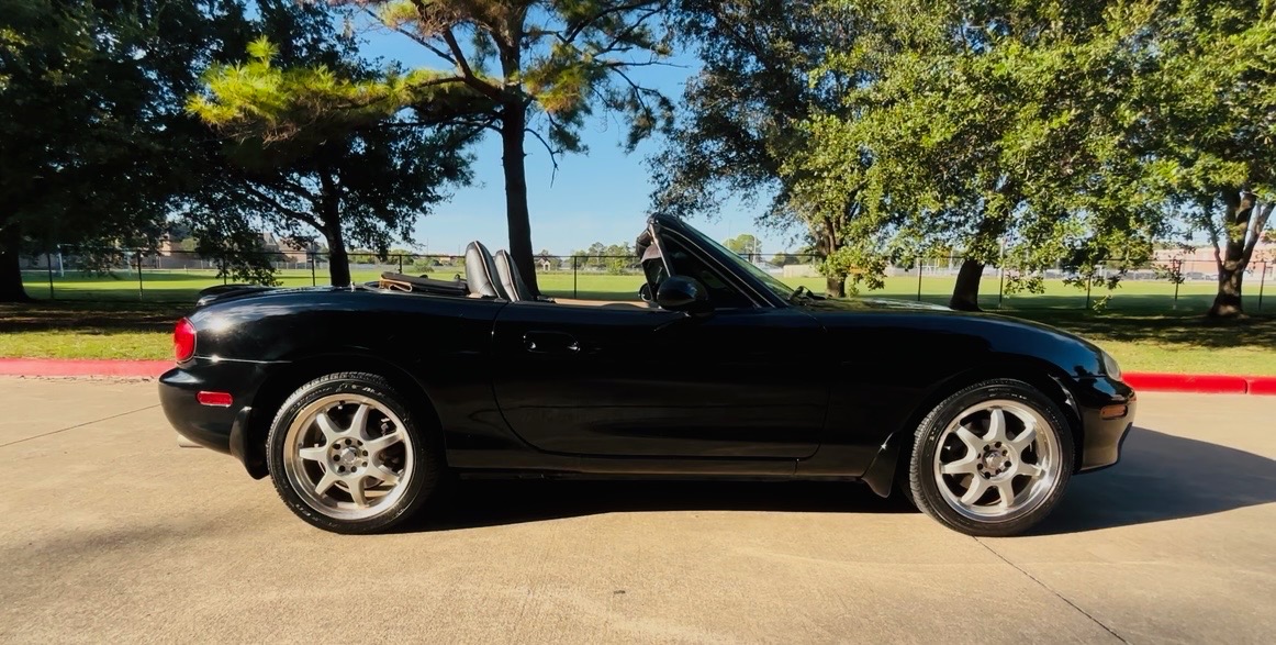 Used 2001 MAZDA MX-5 Miata LS RWD image 10