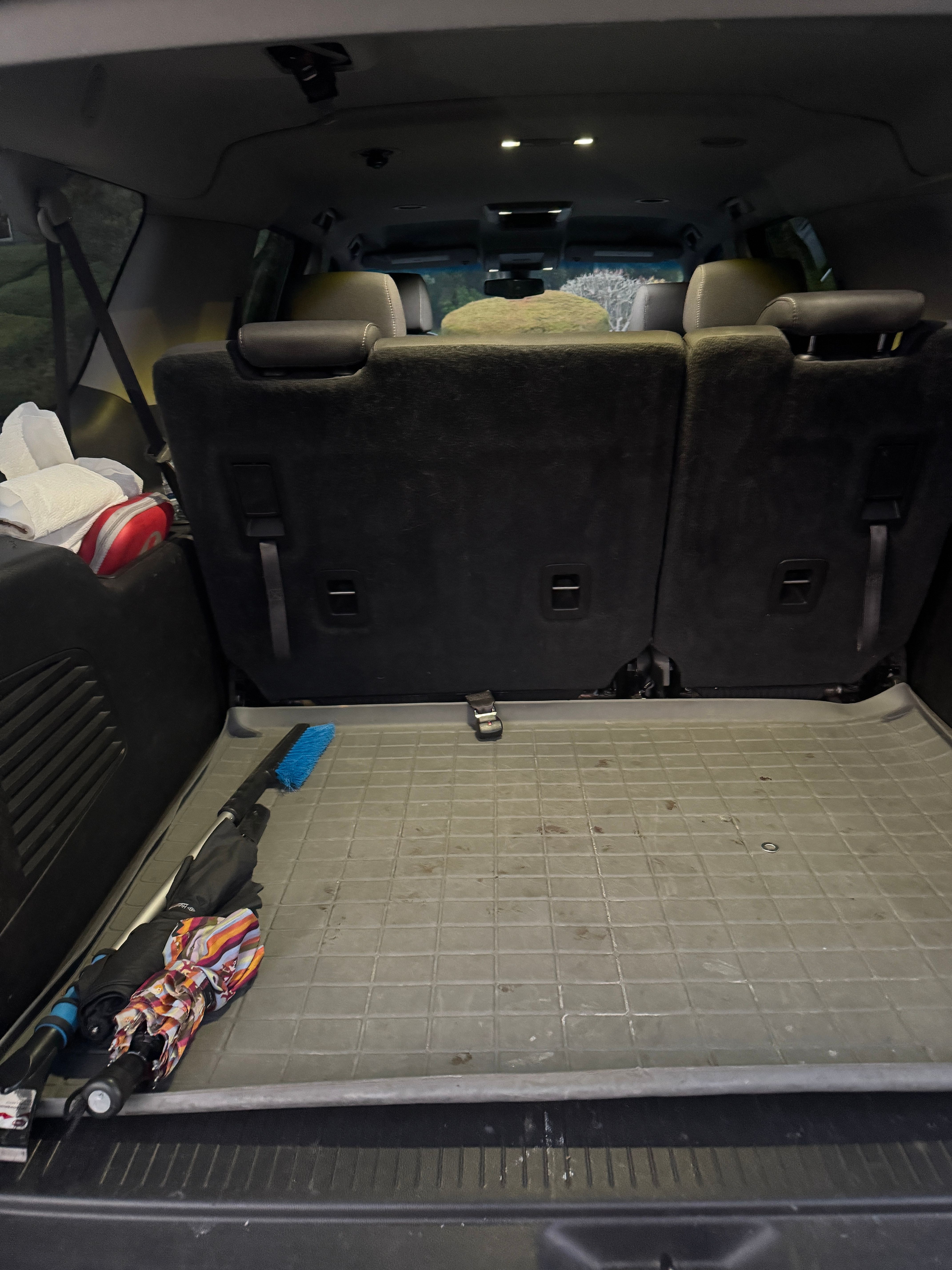 Used 2016 Chevrolet Suburban LS AWD/4WD image 15
