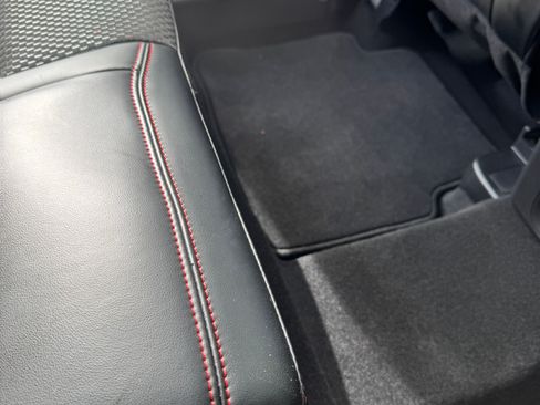 Used 2025 Ford Escape ST-Line image 11