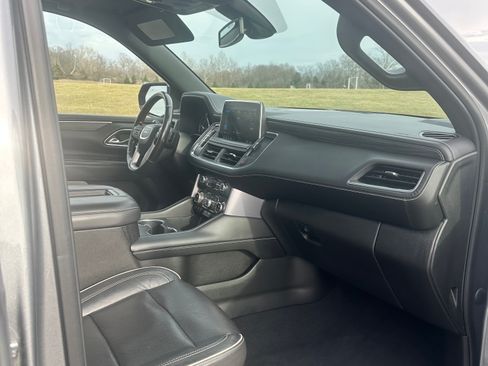 Used 2021 GMC Yukon SLT w/ SLT Luxury Plus Package image 10