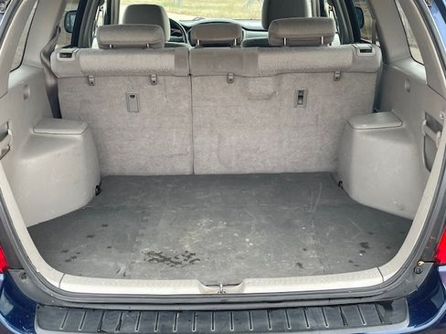 Used 2003 Toyota Highlander 4WD V6 image 16