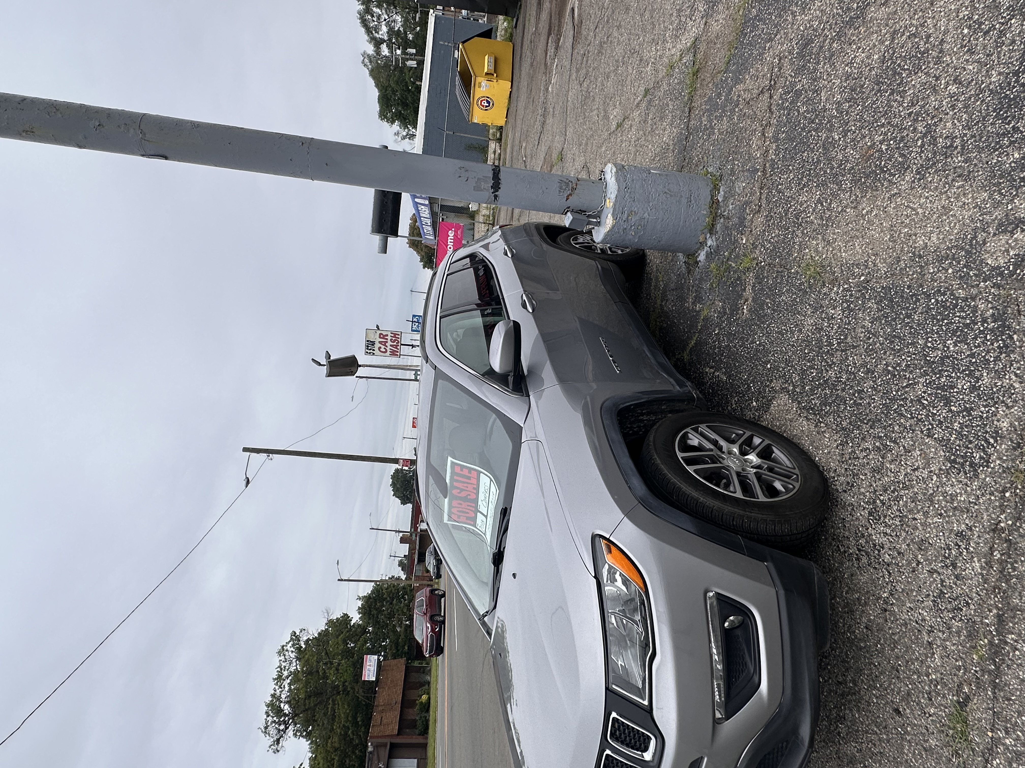 Used 2018 Jeep Compass Latitude w/ Popular Equipment Group AWD/4WD image 2