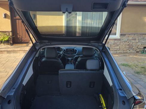 Used 2018 Chevrolet Volt Premier w/ Driver Confidence Package image 5