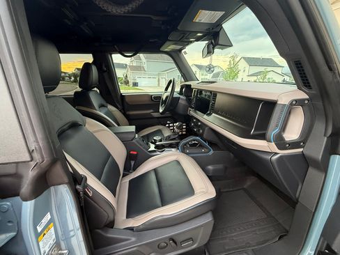 Used 2023 Ford Bronco Wildtrak AWD/4WD image 26