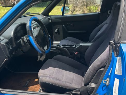 Used 1992 MAZDA MX-5 Miata RWD image 9
