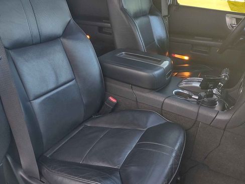 Used 2008 HUMMER H2 SUT Sport Utility Pickup 4D image 15