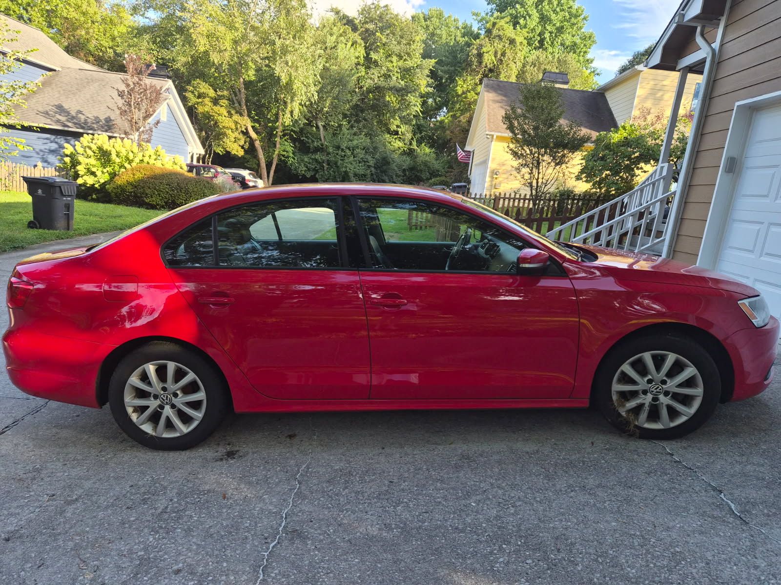 Used 2012 Volkswagen Jetta SE FWD image 1