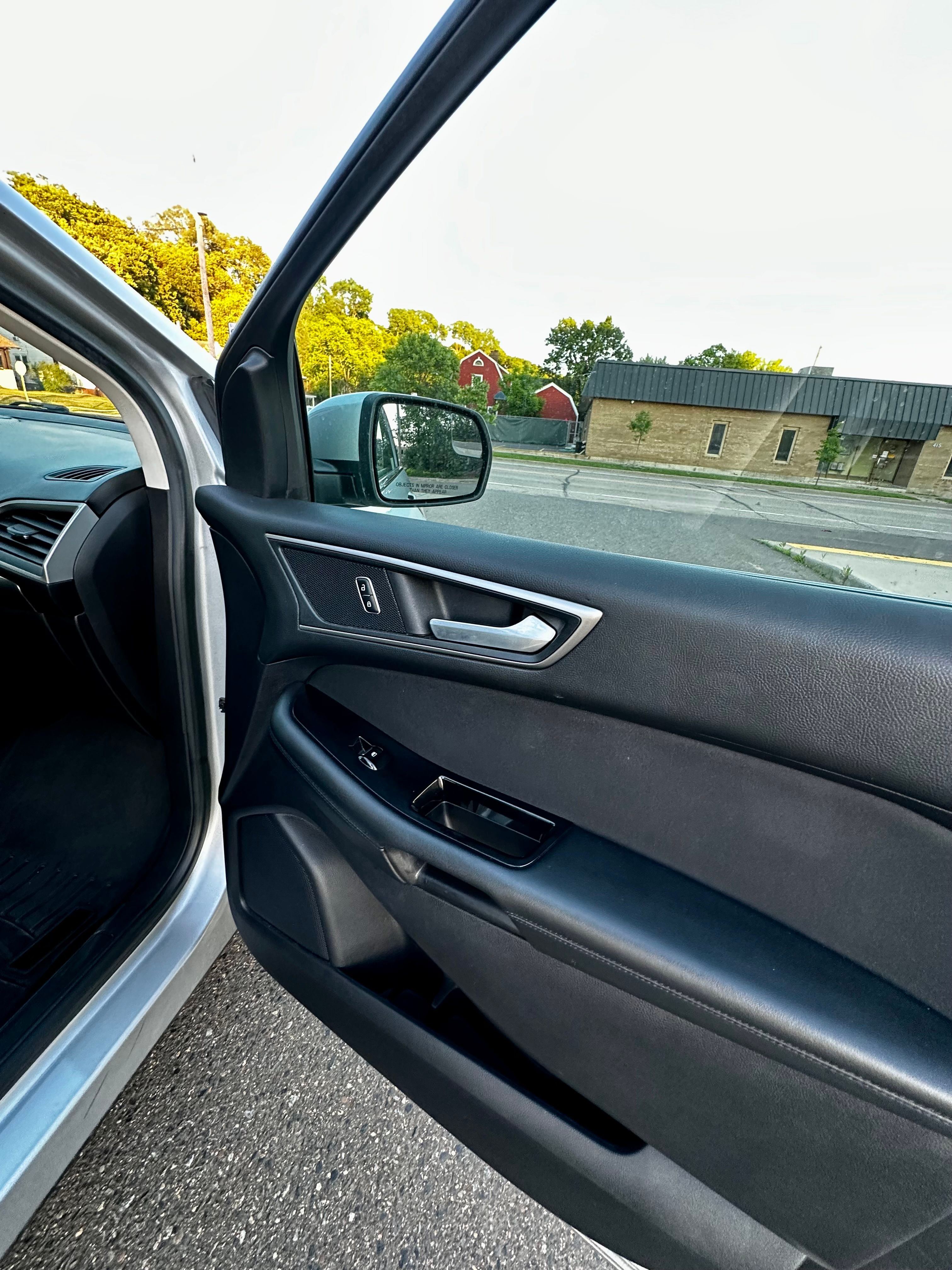 Used 2017 Ford Edge SEL AWD/4WD image 30
