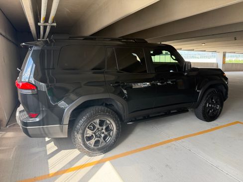 Used 2026 Lexus GX 550 AWD/4WD image 11