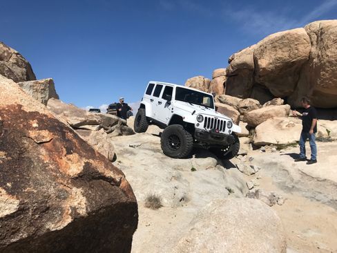 Used 2017 Jeep Wrangler Unlimited Sahara image 10