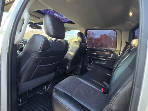 Used 2015 RAM 2500 Laramie image 13