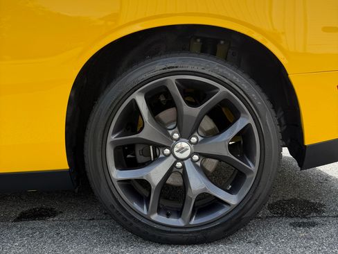 Used 2018 Dodge Challenger R/T Plus RWD image 13