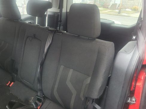 Used 2015 Ford Transit Connect XLT image 4