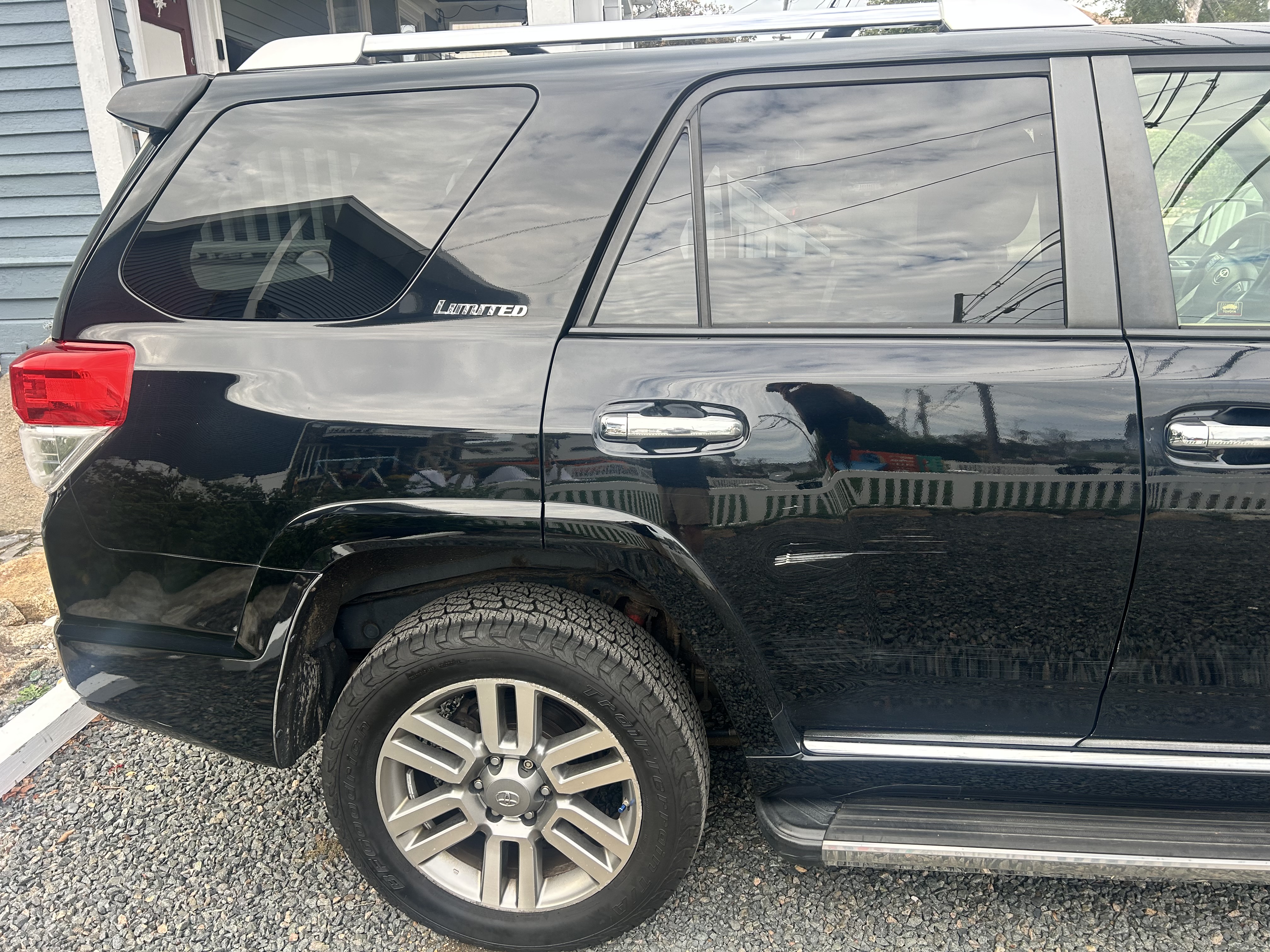 Used 2012 Toyota 4Runner Limited AWD/4WD image 6