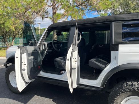 Used 2022 Ford Bronco 4-Door image 12