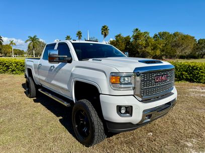 Used 2019 GMC Sierra 2500 Denali w/ Duramax Plus Package