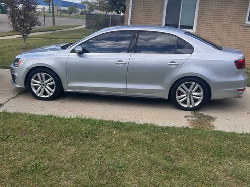 Used 2014 Volkswagen Jetta GLI image 1