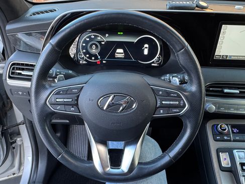 Used 2022 Hyundai Palisade Calligraphy w/ Winter Package image 5