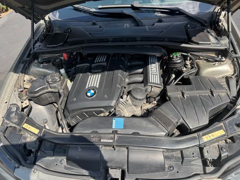 Used 2009 BMW 328i Sedan RWD image 13
