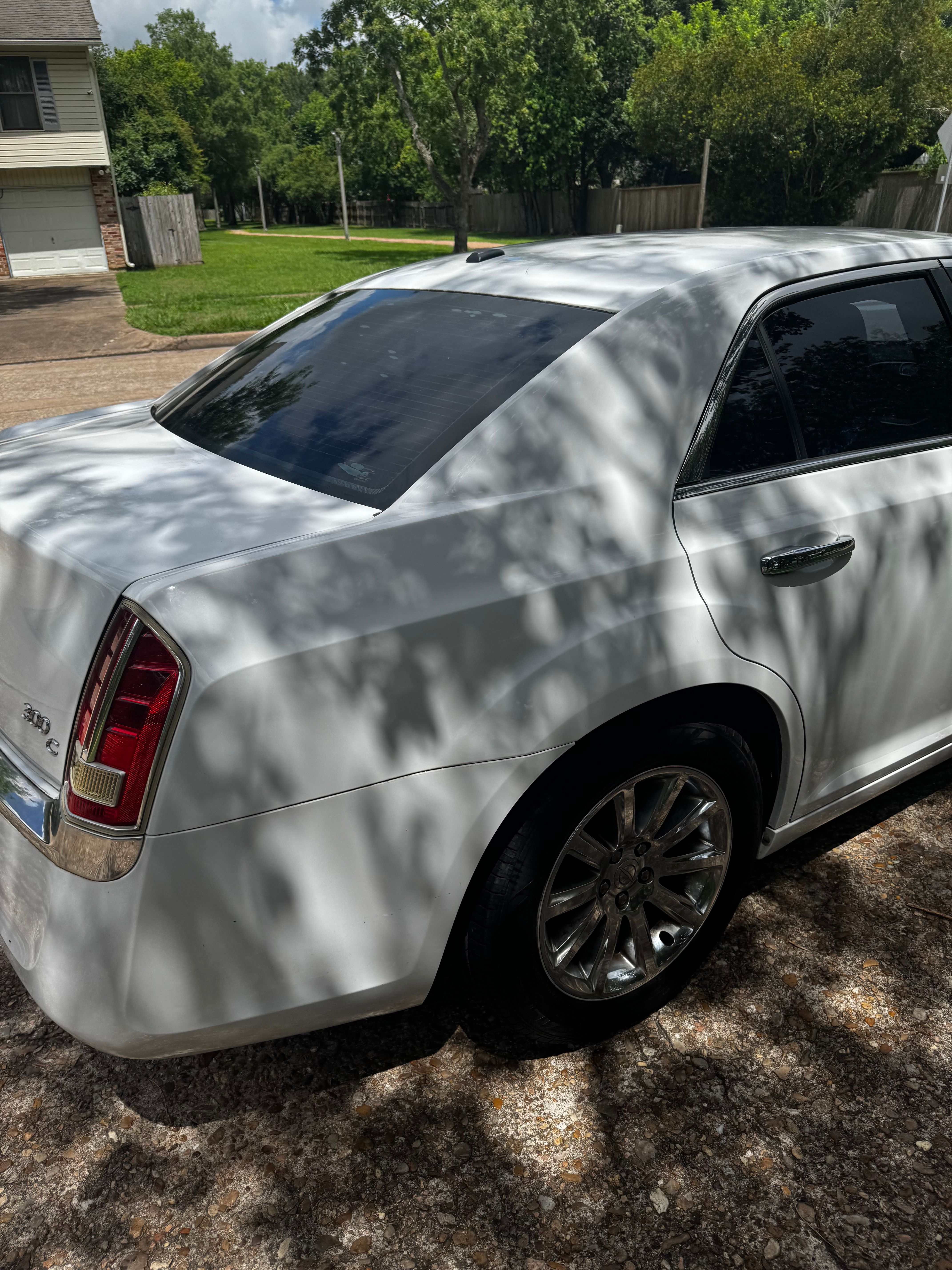 Used 2013 Chrysler 300 C RWD image 13
