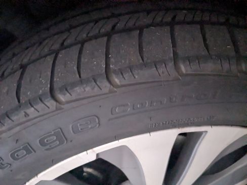 Used 2019 Subaru Ascent Touring image 14