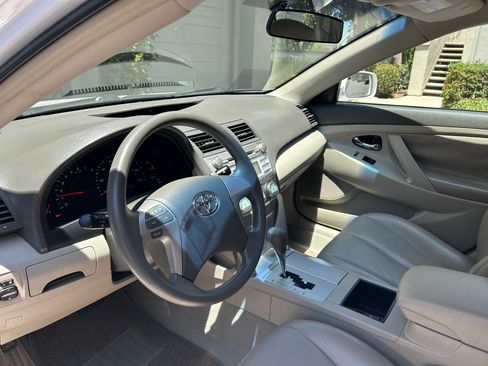 Used 2008 Toyota Camry LE FWD image 4