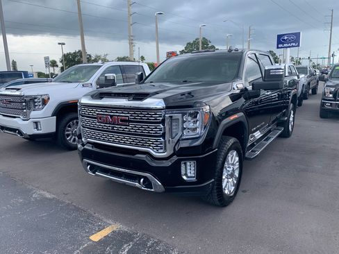 Used 2020 GMC Sierra 2500 Denali w/ Denali Ultimate Package AWD/4WD image 4