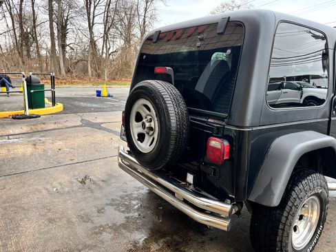 Used 2002 Jeep Wrangler X image 12