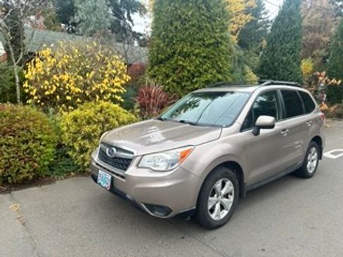 Used 2015 Subaru Forester 2.5i Premium image 5