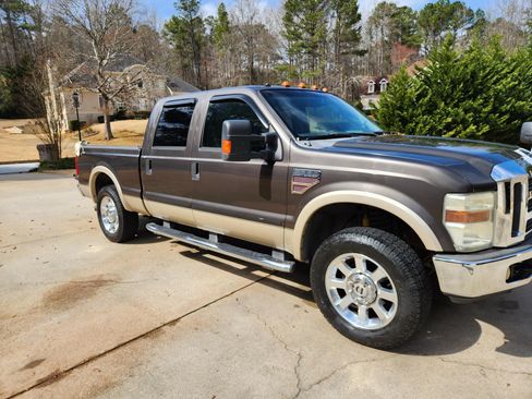 Used 2008 Ford F250 Lariat image 7