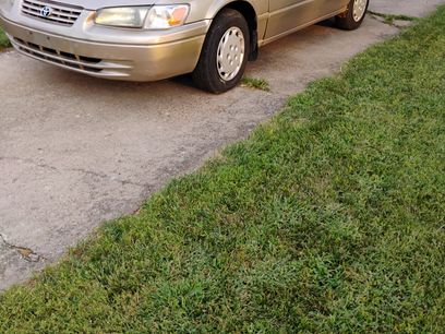 Used 1998 Toyota Camry LE