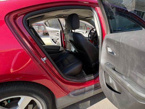 Used 2013 Chevrolet Volt Premium w/ Premium Trim Package image 12