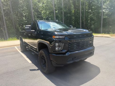 Used 2022 Chevrolet Silverado 2500 Custom w/ Custom Value Package AWD/4WD image 5