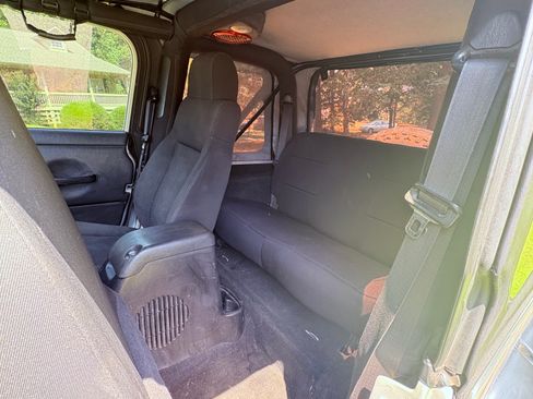 Used 2006 Jeep Wrangler X w/ Tire & Wheel Group (Ecco) image 11