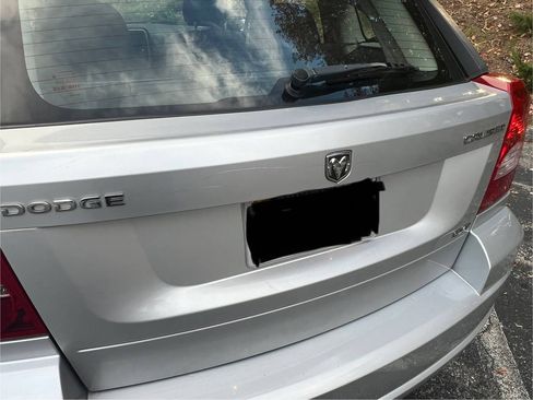 Used 2010 Dodge Caliber SXT image 9