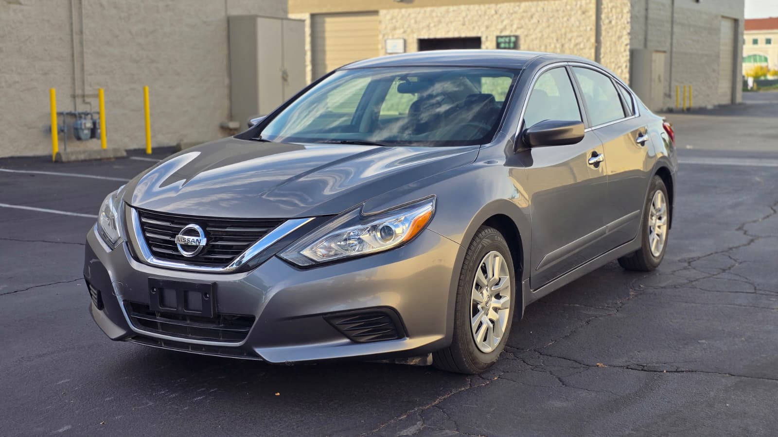 Used 2018 Nissan Altima 2.5 S w/ S Convenience Package FWD image 1