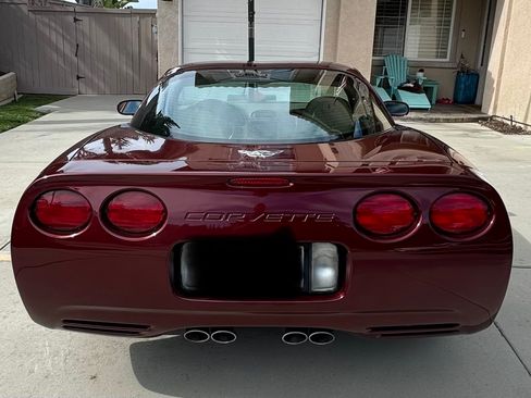 Used 2003 Chevrolet Corvette Coupe w/ Preferred Equipment Group image 11