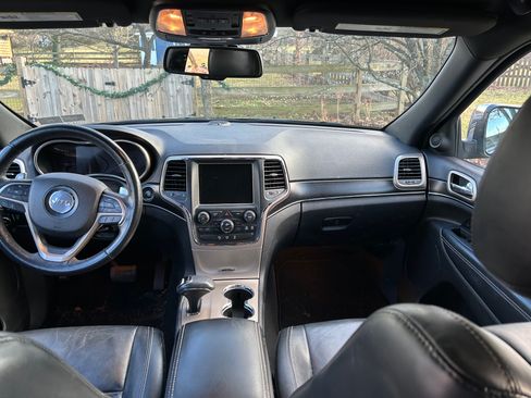 Used 2014 Jeep Grand Cherokee Limited w/ Trailer Tow Group IV image 11