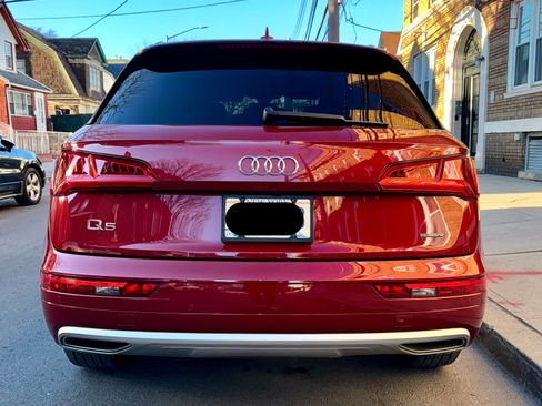 Used 2020 Audi Q5 2.0T Premium Plus w/ Premium Plus Package AWD/4WD image 11