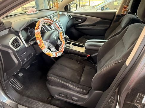 Used 2018 Nissan Murano SV FWD image 9