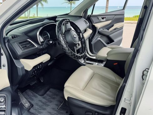 Used 2022 Subaru Ascent Limited w/ Technology Package image 9